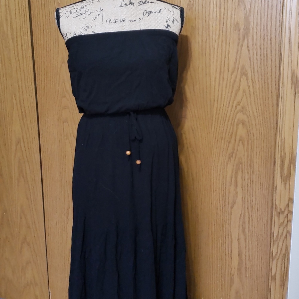 Socialite maxi dress size small